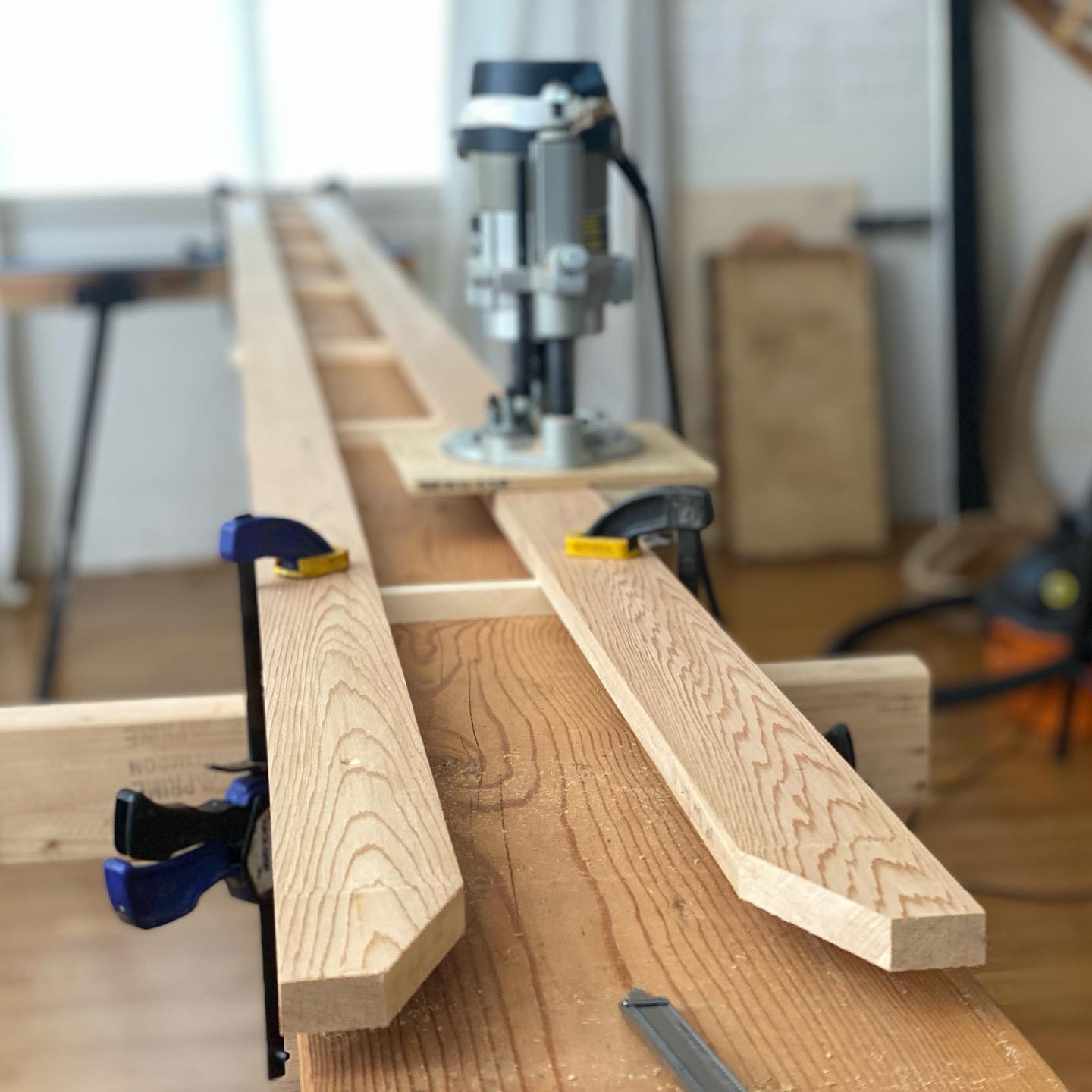 plunge router resting on kayak gunwales